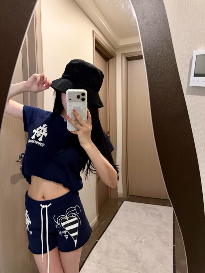 1:1 quality version Sanskrit Cross Graffiti Heart Navy Print Tee & Shorts Set 29334504