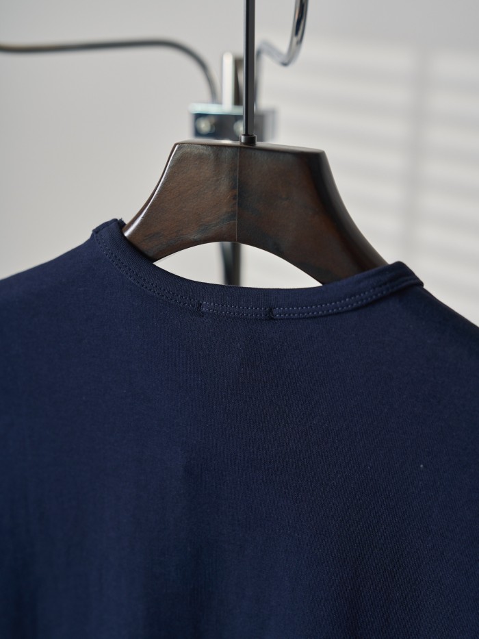 1:1 quality version Classic Triomphe Mini Logo Embroidery Crew Neck Solid Minimal Slim T-shirt 2 colors 29334272