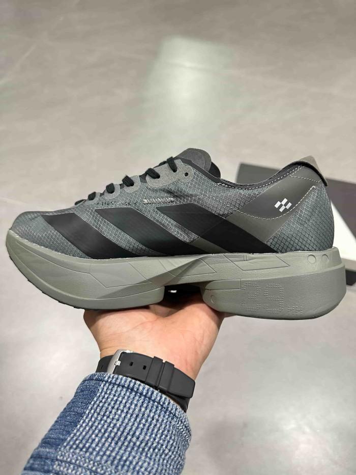 Y-3 Adios Pro 4.0 Lightlock Oversized Silver Stripes Mesh Thick Cushion Marathon Running Sneakers 29336010