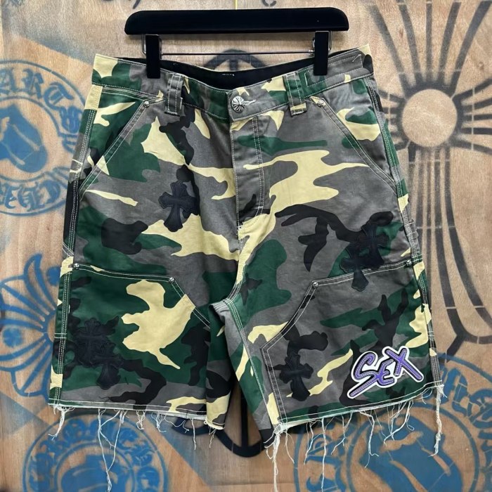 1:1 quality version Distressed Frayed Camo Cross Leather Patch Cargo Shorts 2 colors 29340825