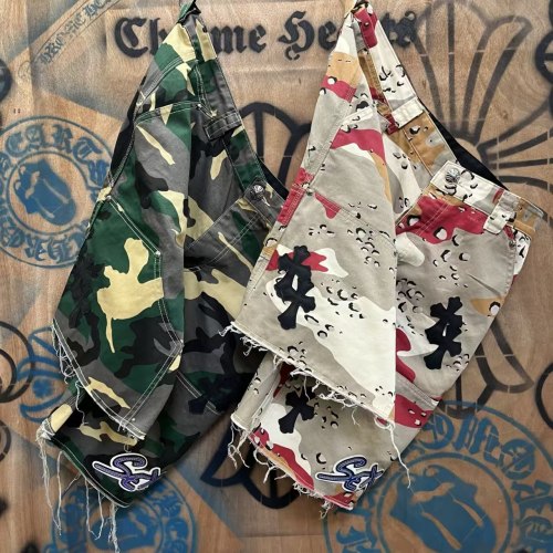 1:1 quality version Distressed Frayed Camo Cross Leather Patch Cargo Shorts 2 colors 29340825