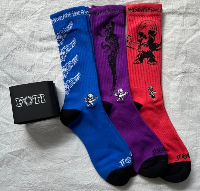1:1 quality version Sanskrit Lip Skull Knit Socks 3 Pairs Per Card 11 styles 29348025