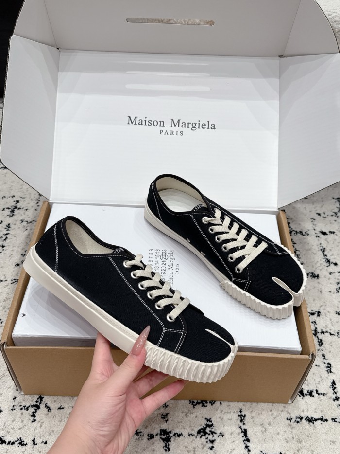 1:1 quality version Split-Toe Canvas Shoes 7 colors 29357995
