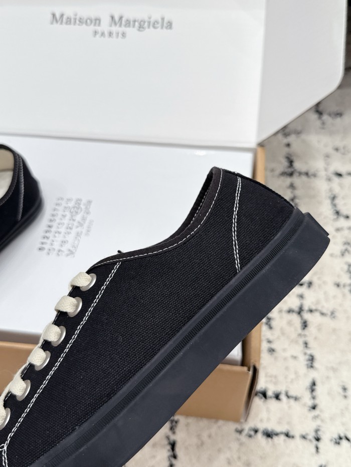 1:1 quality version Split-Toe Canvas Shoes 7 colors 29357995