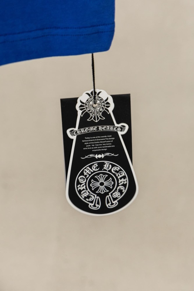 1:1 quality version Gothic Scroll Embroidery Sleeve Small Logo Back Big Banner Letter Graphic Bottom Tiny Scroll T-shirt 2 colors 29367283