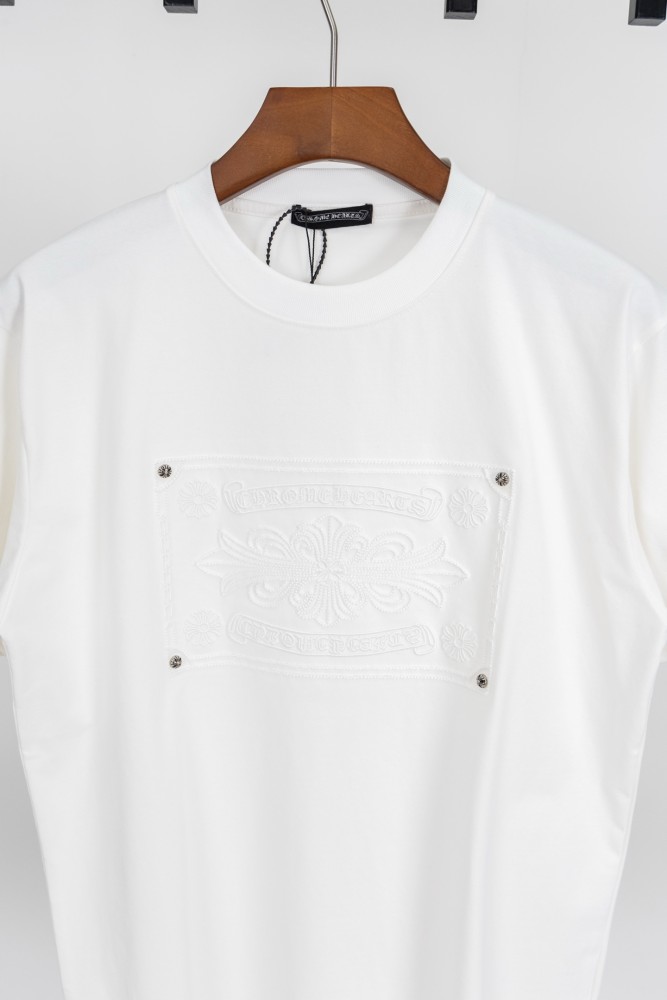 1:1 quality version Minimal Gothic Street Front Square White Embossed Cross Floral Patch Metal Rivet Chest Graphic Single Sided Print T-shirt 2 colors 29367042