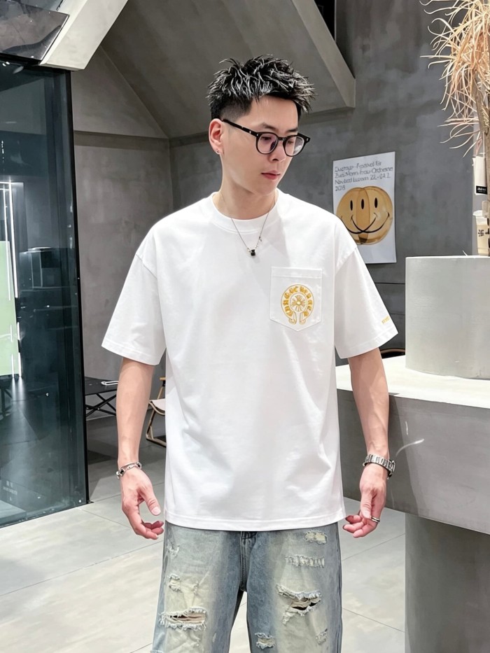 1:1 quality version Vintage Gothic Street Front Pocket Small Gold Horseshoe Cross Floral Print Back Large Gold Horseshoe Scroll Letter Graphic T-shirt 2 colors 29366340