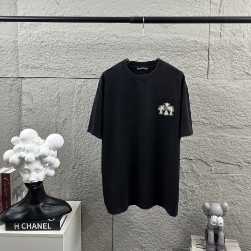 1:1 quality version Front Mini Floral Patch Cross Chest Print Back Large Colorful Fabric Cross Gothic Letter Graphic T-shirt 4 colors 29367052