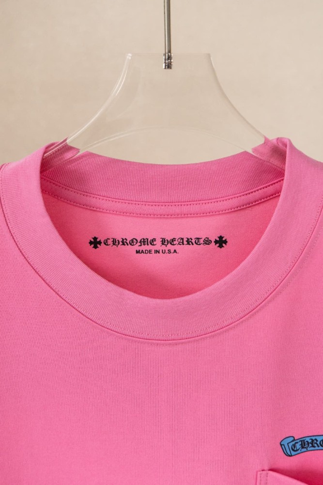 1:1 quality version Gothic Scroll Embroidery Sleeve Small Logo Back Big Banner Letter Graphic Bottom Tiny Scroll T-shirt 2 colors 29367283