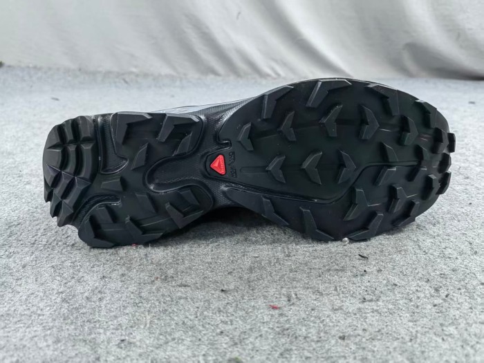 27895108 Outdoor Trail Running Shoes 2 colors