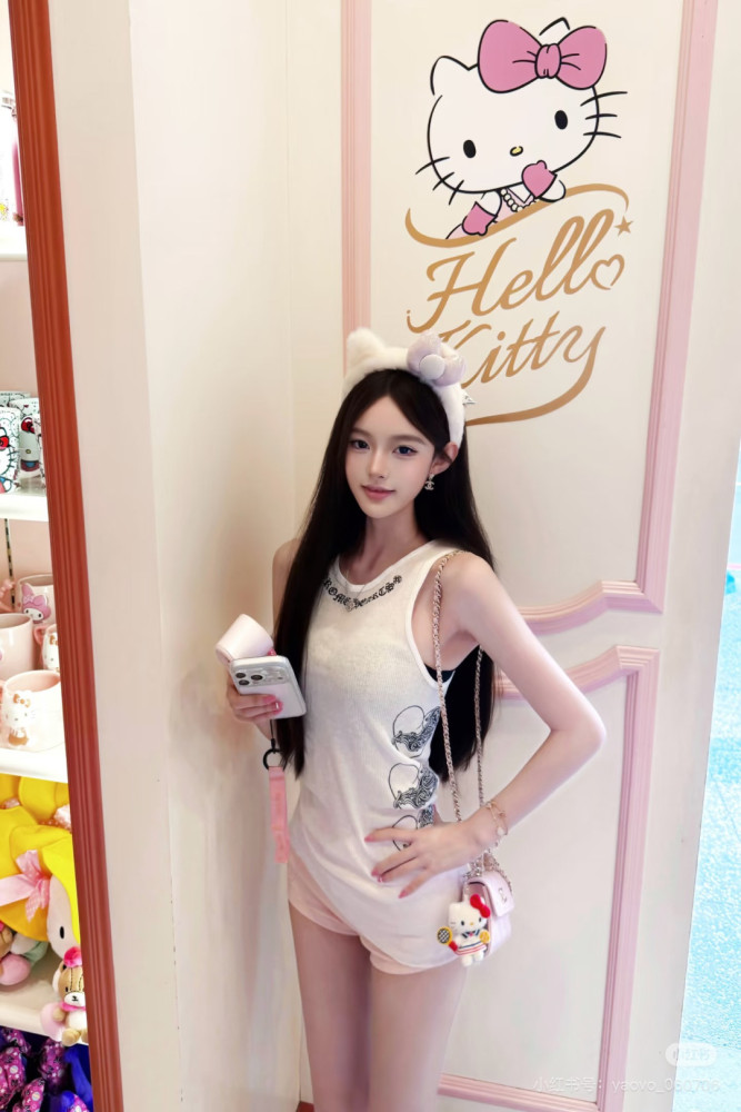 1:1 quality version Heart Vine Pattern White Limited Edition Print Vest Classic Vintage Sleeveless Top For Girls 29380178