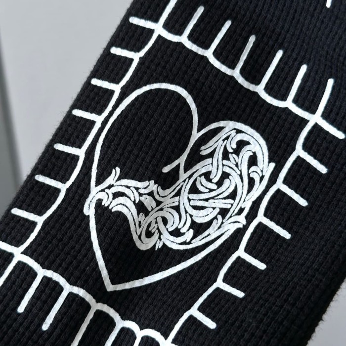 1:1 quality version White Waffle Knit Dagger Lady Gothic Letter Print Crew Neck Long Sleeve Tee 2 colors 29392334