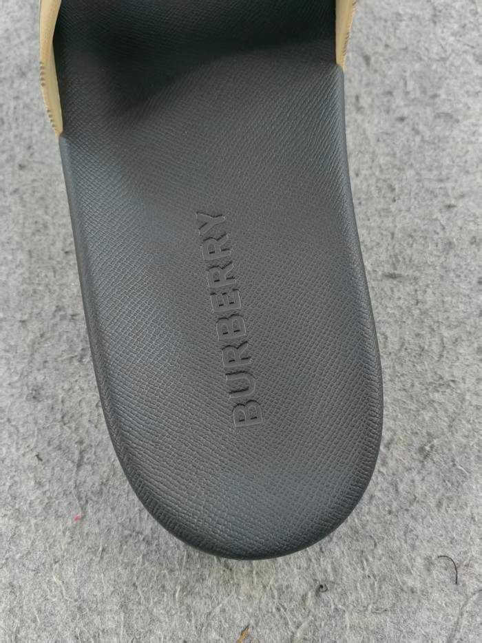 1:1 quality version Classic Check War Horse Print Slipperss 8 colors