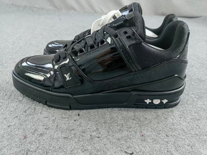 1:1 quality version 27963008 Trainer Black Glossy Lace-Up Shoes