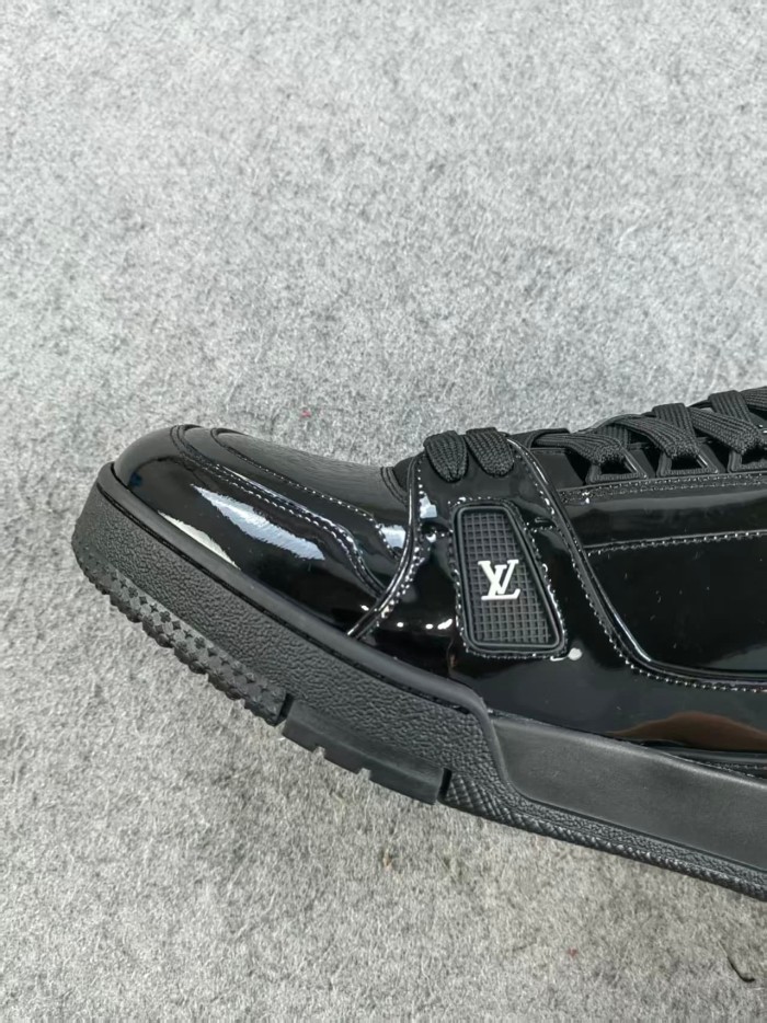 1:1 quality version 27963008 Trainer Black Glossy Lace-Up Shoes