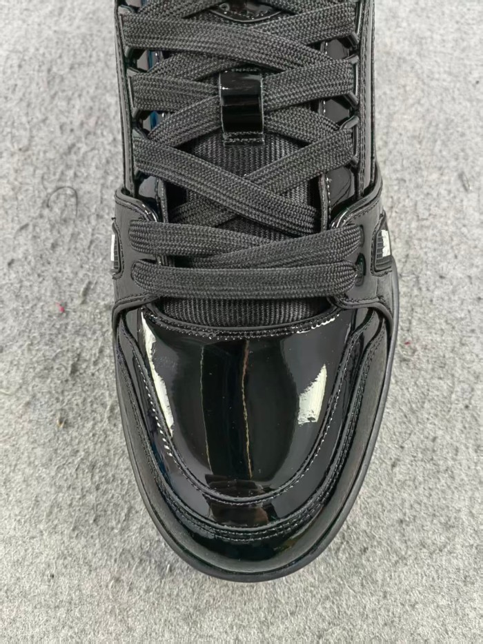 1:1 quality version 27963008 Trainer Black Glossy Lace-Up Shoes