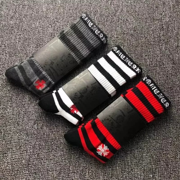 1:1 quality version Color‑Block Stripe Cross Embroidery Rib‑Knit Mid‑Crew Socks 3 Pairs Per Card 29399311