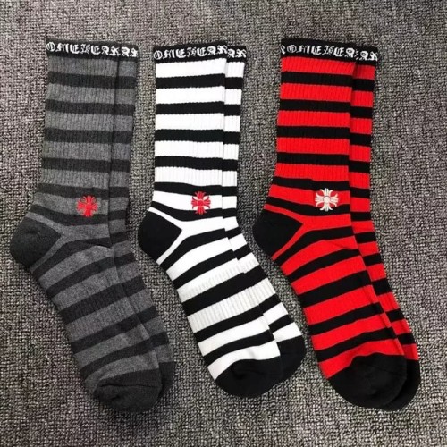 1:1 quality version Color‑Block Stripe Cross Embroidery Rib‑Knit Mid‑Crew Socks 3 Pairs Per Card 29399311