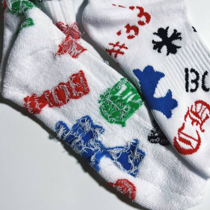 1:1 quality version Cross Letter Cotton Stretch Thick Rib‑Knit Unisex Trendy Mid‑Crew Socks 3 Pairs Per Card 29399293