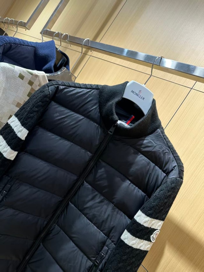1:1 quality version Two Stripe Cable Knit Down Panel Hybrid Stand Collar Down Jacket 3 colors 29468422