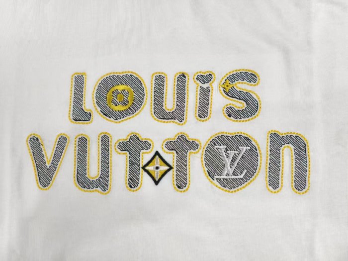 Bubble Letter Embroidery Yellow Dot Stitch Diagonal Stripe Fill Print T-shirt 2 colors 29465206