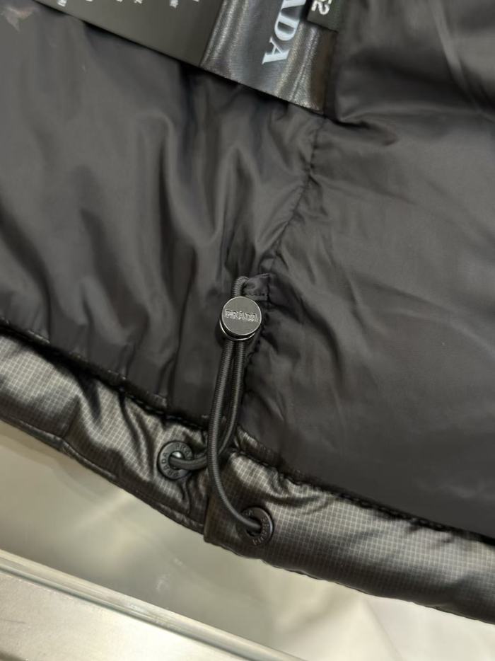 1:1 quality version Shiny Sleeve Triangle Logo Hooded Quilted Zip-Up Down Jacket 29481604