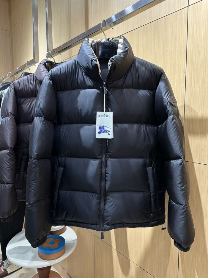 1:1 quality version Stand Collar Knight Rubber Badge Quilted Down Jacket 2 colors 29481527