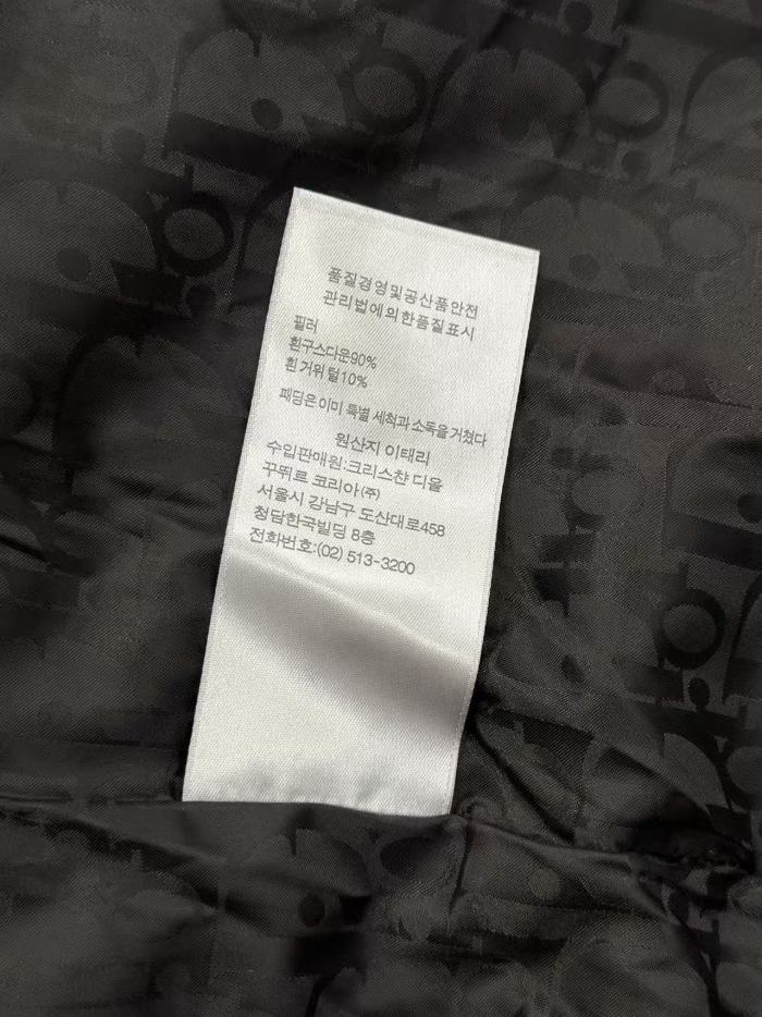 1:1 quality version Debossed Letter Badge Multi Pocket Hooded Down Jacket 29481986