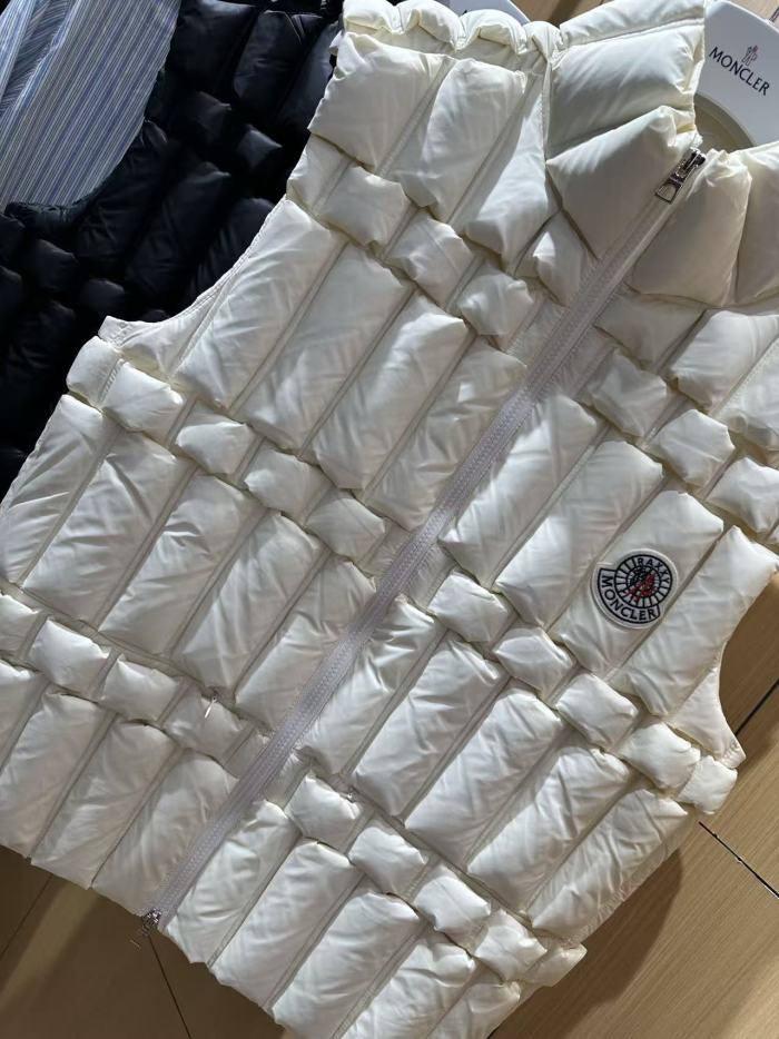 1:1 quality version Stand Collar Square Quilted Badge Logo Zipper Solid Color Down Vest 2 colors 29495418