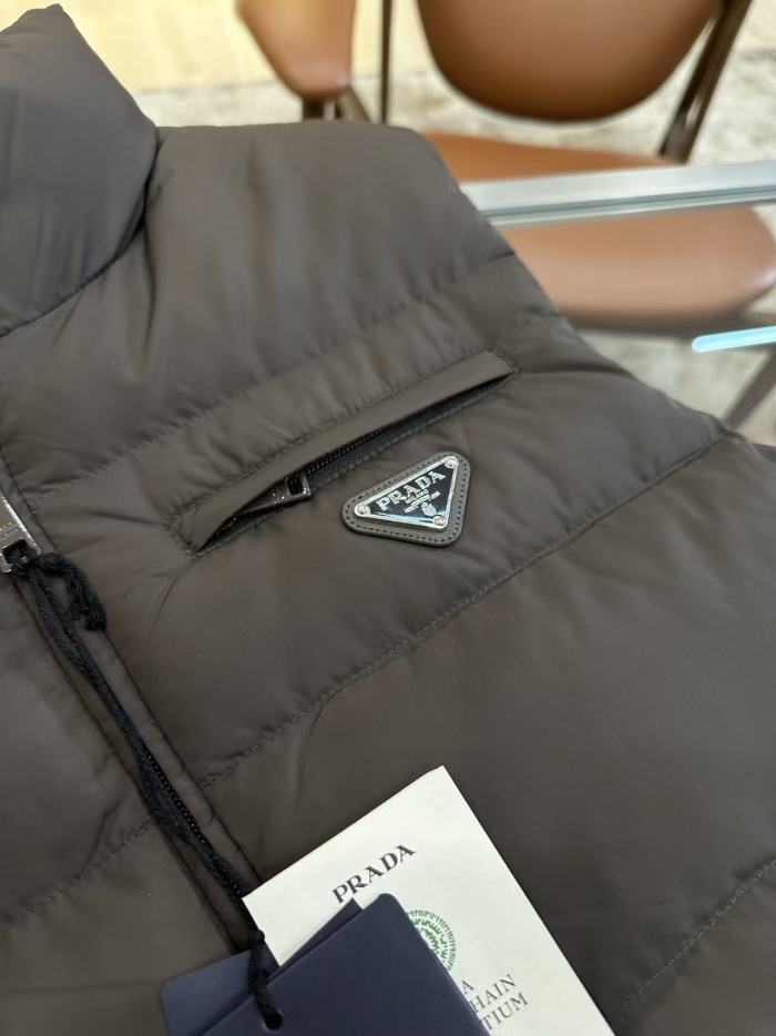 1:1 quality version Stand Collar Triangle Logo Casual Down Vest 3 colors 29495301