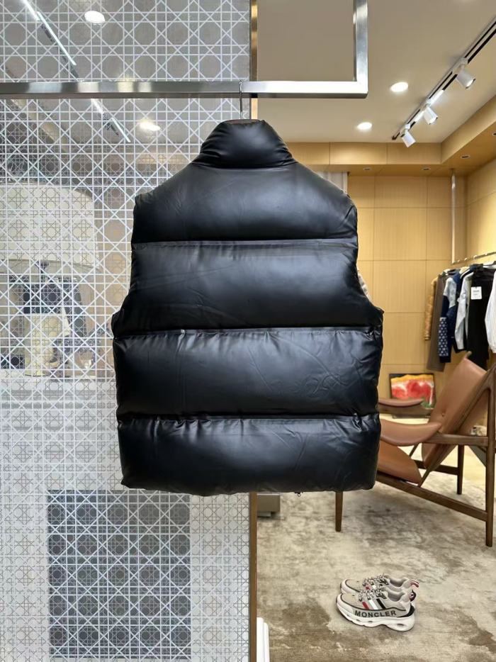 1:1 quality version Stand Collar Glossy Square Quilted Webbing Logo Down Vest 29495431