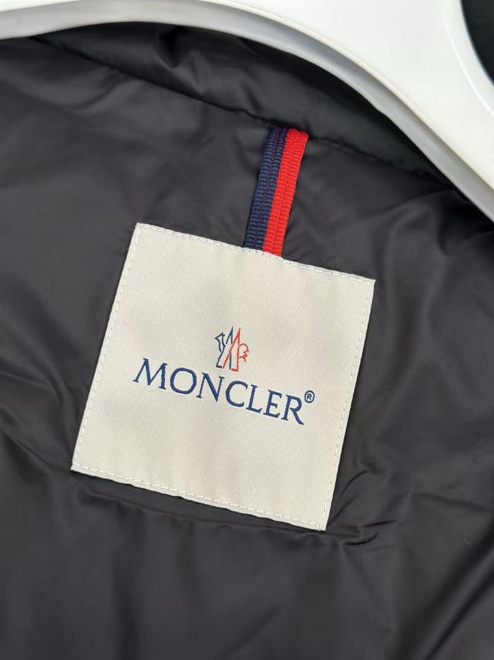1:1 quality version Stand Collar Horizontal Quilted Badge Logo Zipper Solid Down Vest 2 colors 29495410