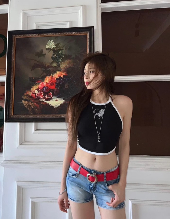 1:1 quality version Heart Vine Print Halter Tie Cropped Halter Dudou Tank Top 3 colors for girls 29494988