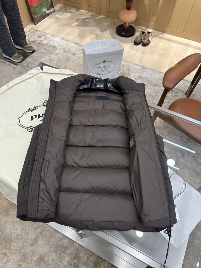 1:1 quality version Stand Collar Triangle Logo Casual Down Vest 3 colors 29495301