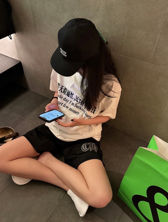 1:1 quality version Mesh Side Slit Gothic Letter Back Number 22 Patch Print Sports Shorts for girls 29495186