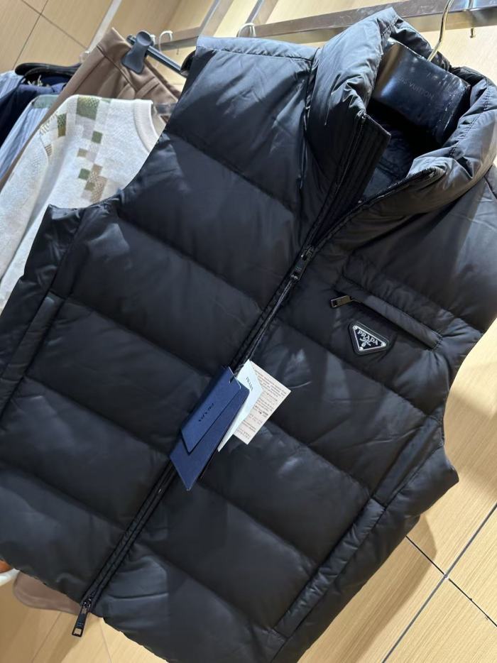 1:1 quality version Stand Collar Triangle Logo Casual Down Vest 3 colors 29495301