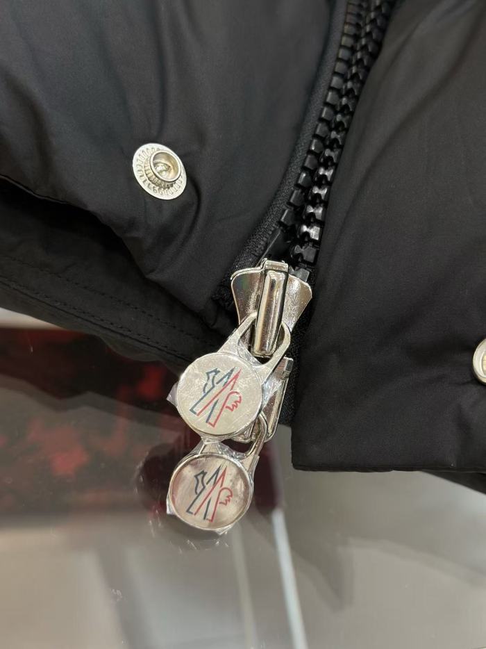 1:1 quality version Hooded Arm Badge Logo Snap Placket Loose For Woman Down Jacket 4 colors 29497994