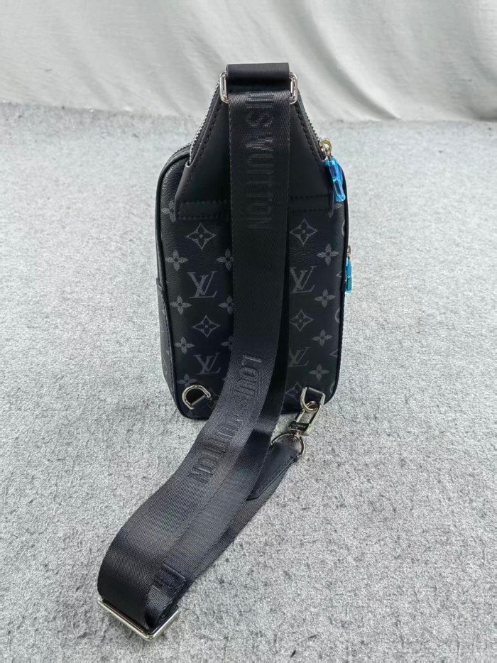 Classic Pattern Zipper Shoulder Bag 28523968