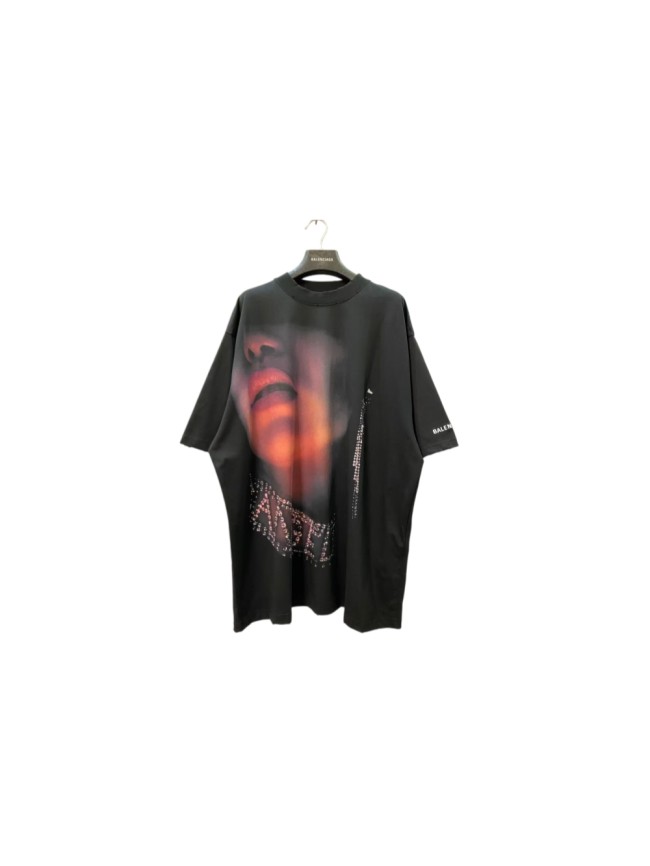 1:1 quality version Blurred Lips Portrait Rhinestone Drip Look Away Distressed Oversized Tee 29503984