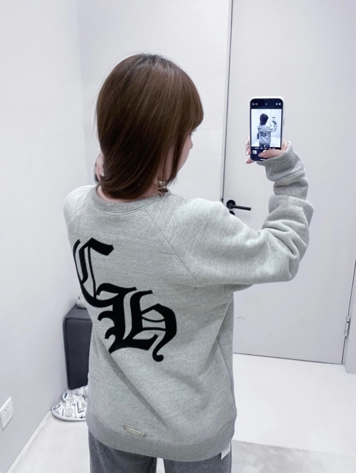 1:1 quality version Black Cross Chest Embroidery Back CH Gothic Script Crewneck Sweatshirt 29527486