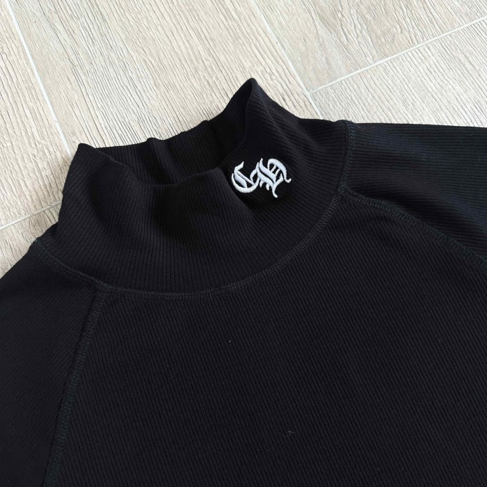 1:1 quality version Mock Neck Collar CH Script Embroidery Hem Cross Flower Tee for girls 3 colors 29527352