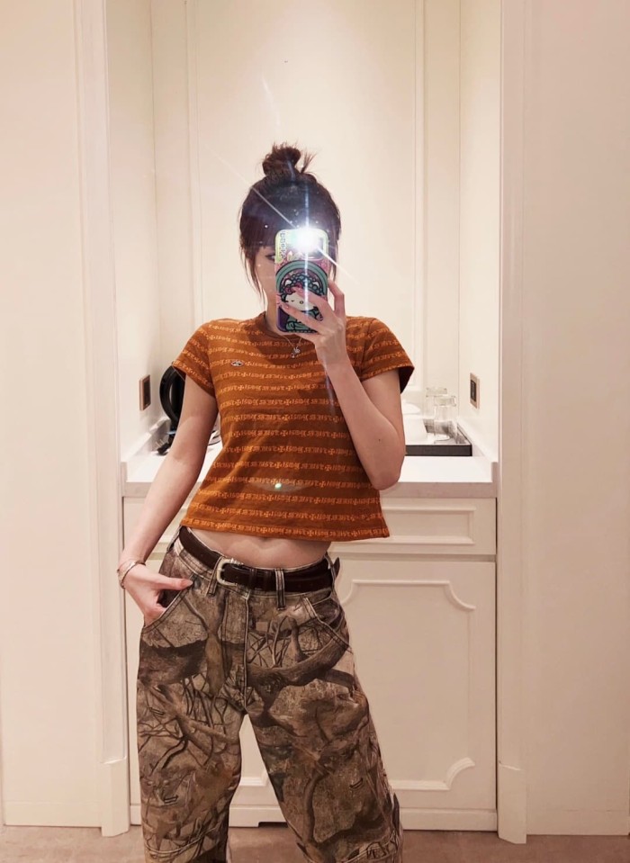 1:1 quality version Brown All Over CH Letter Cross Jacquard Stripe Cropped Tee for girls 29527336