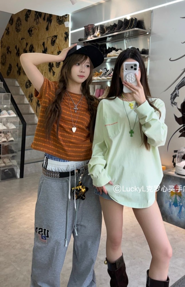 1:1 quality version Brown All Over CH Letter Cross Jacquard Stripe Cropped Tee for girls 29527336