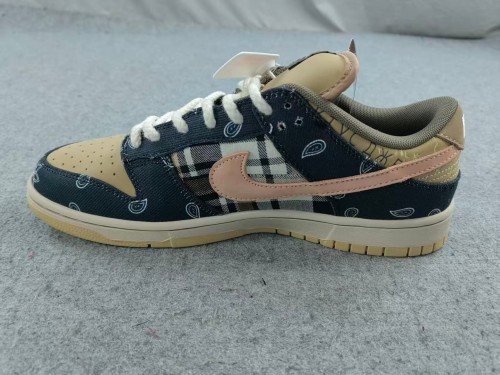 N  Dunk SB Low Travis Scott CT5053-001