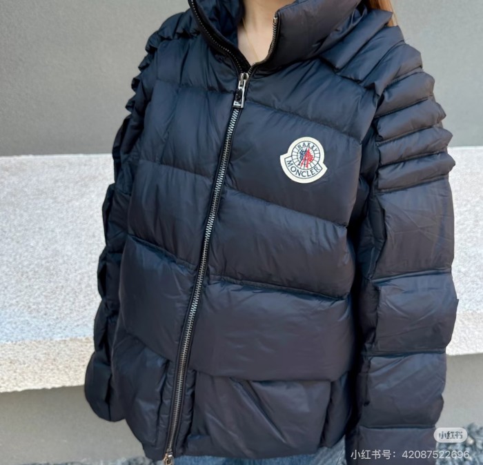 1:1 quality version Badge 3D Debossed Brand Logo Stand Collar Short Down Jacket 3 colors 29535616