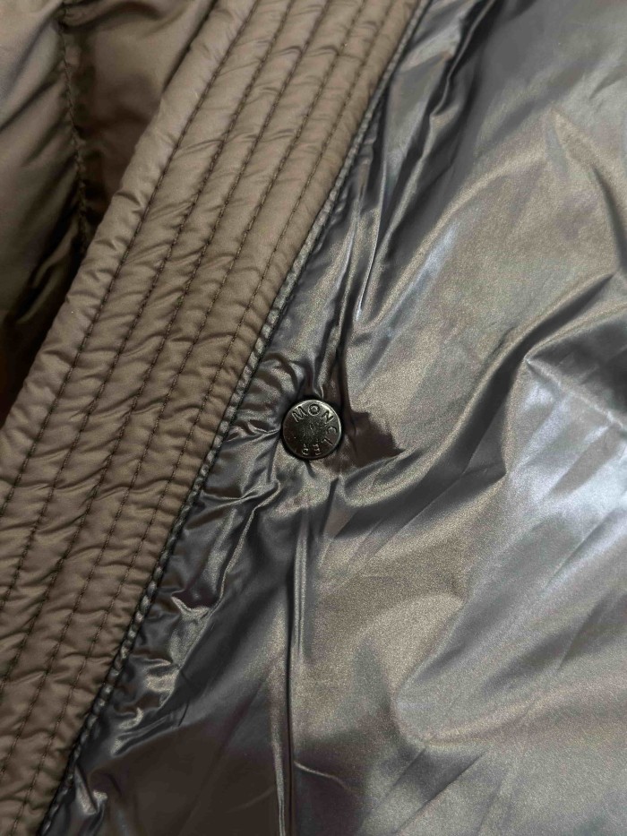 1:1 quality version Armband Color Contrast Debossed Webbing Hooded Down Jacket 3 colors 29535388