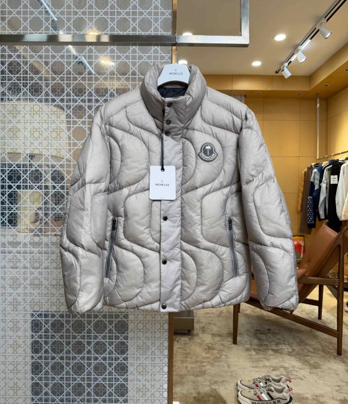 1:1 quality version Palm Tree Embroidery Badge Wave Quilted Stand Collar Down Jacket 2 colors 29535404