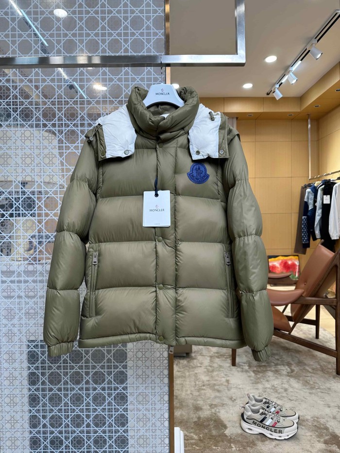 1:1 quality version Badge Detachable Sleeve One Garment Two Wear Hooded Down Jacket 4 colors 29535532