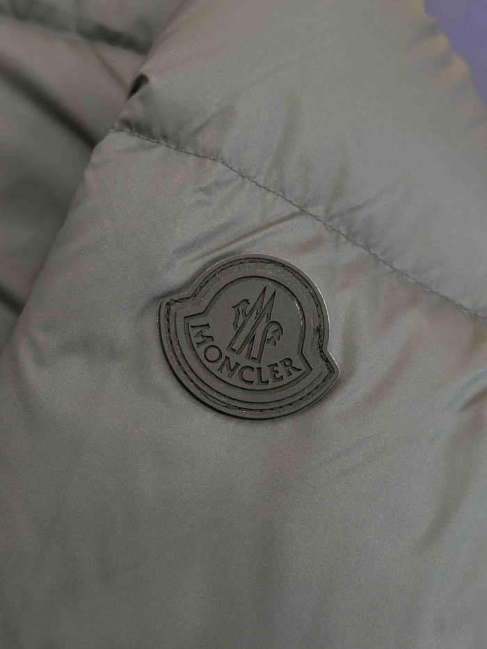 1:1 quality version Armband Color Contrast Debossed Webbing Hooded Down Jacket 3 colors 29535388