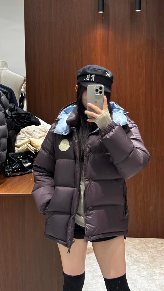 1:1 quality version Badge Detachable Sleeve One Garment Two Wear Hooded Down Jacket 4 colors 29535532